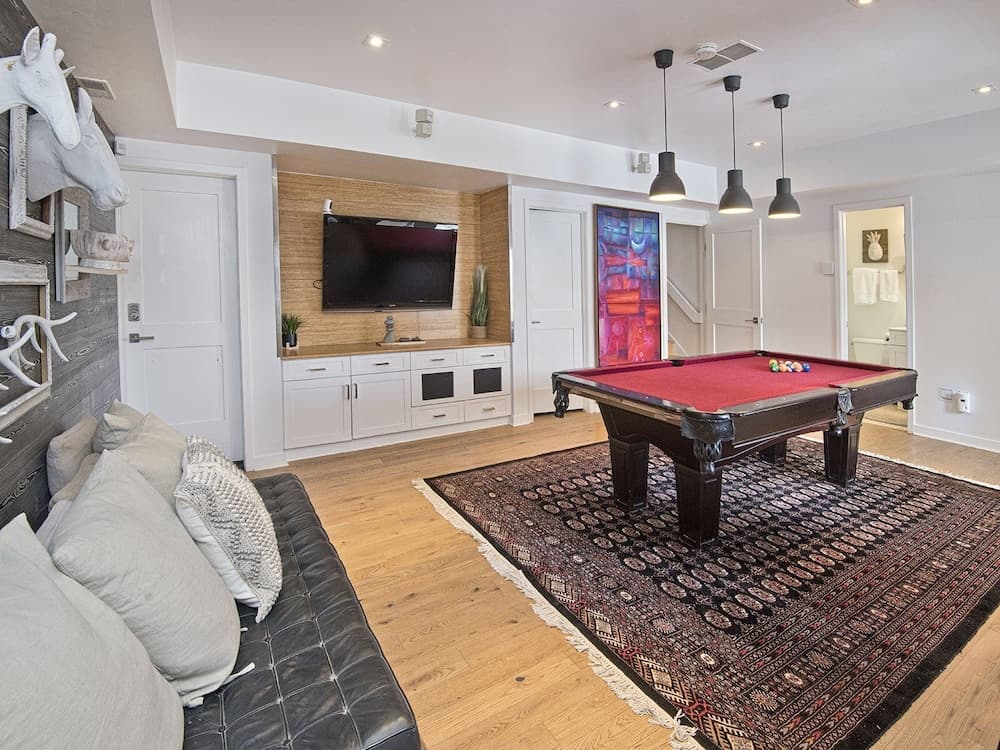 Apres Chalet - Image 24