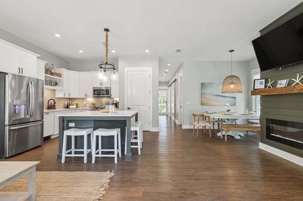 Aquamarine - Image 5