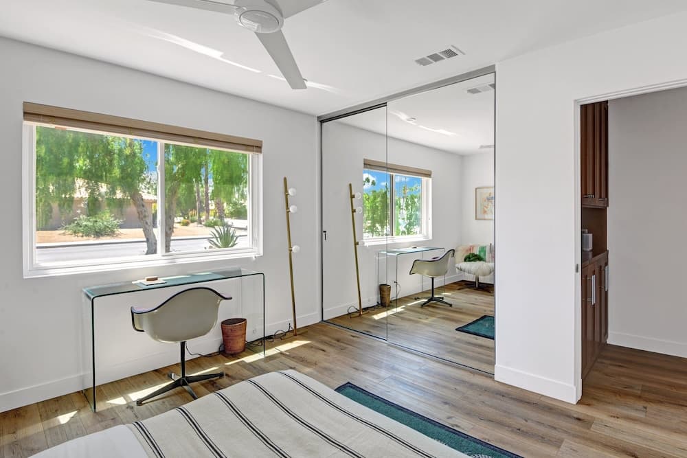 Arch House - Image 8