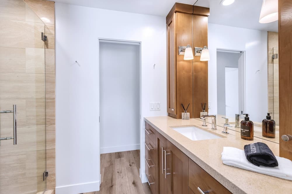 Arch House - Image 15