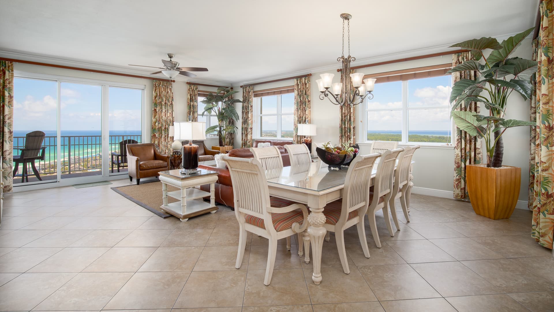 Red Crab Residence - Image 7