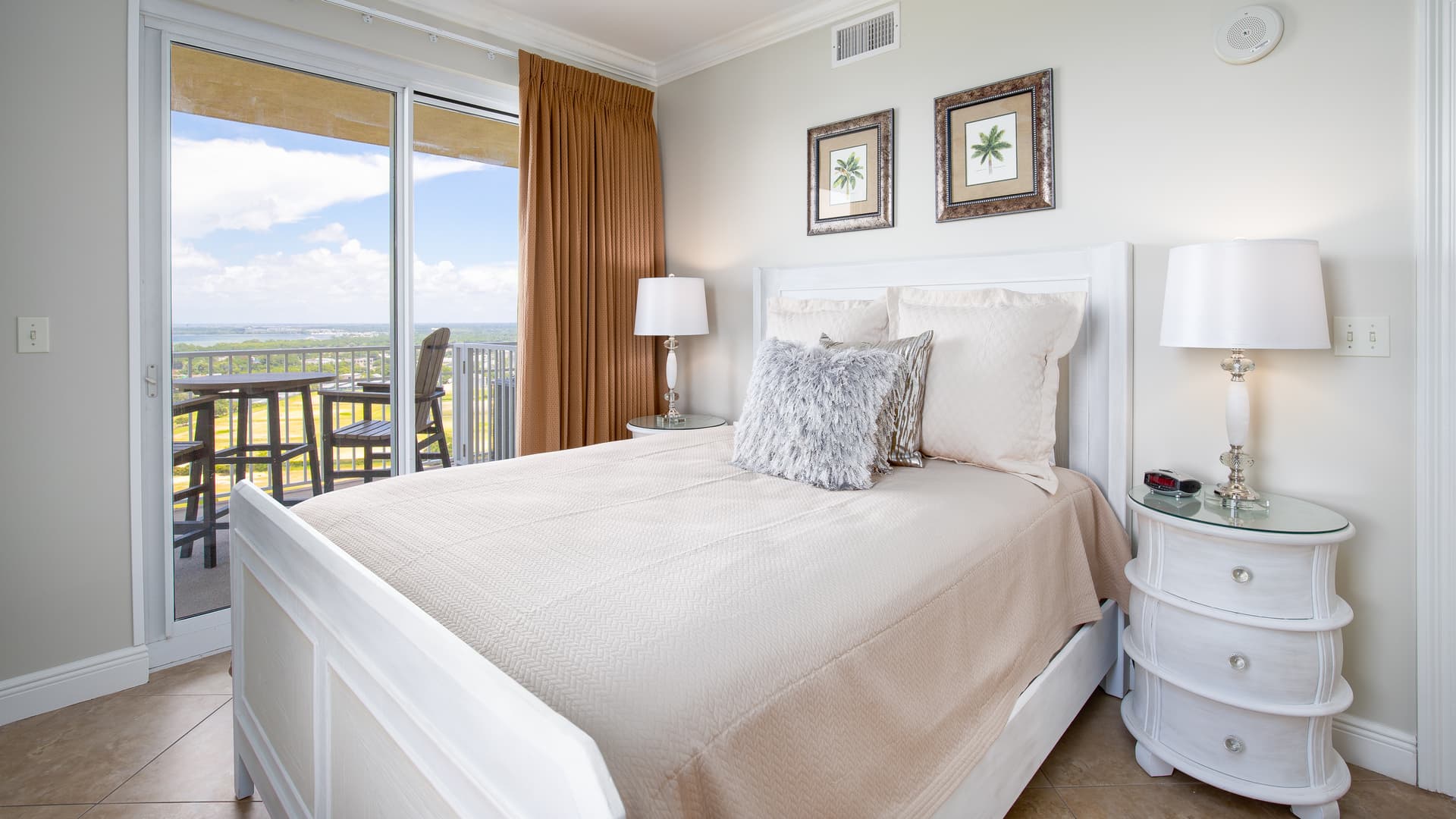 Red Crab Residence - Image 17