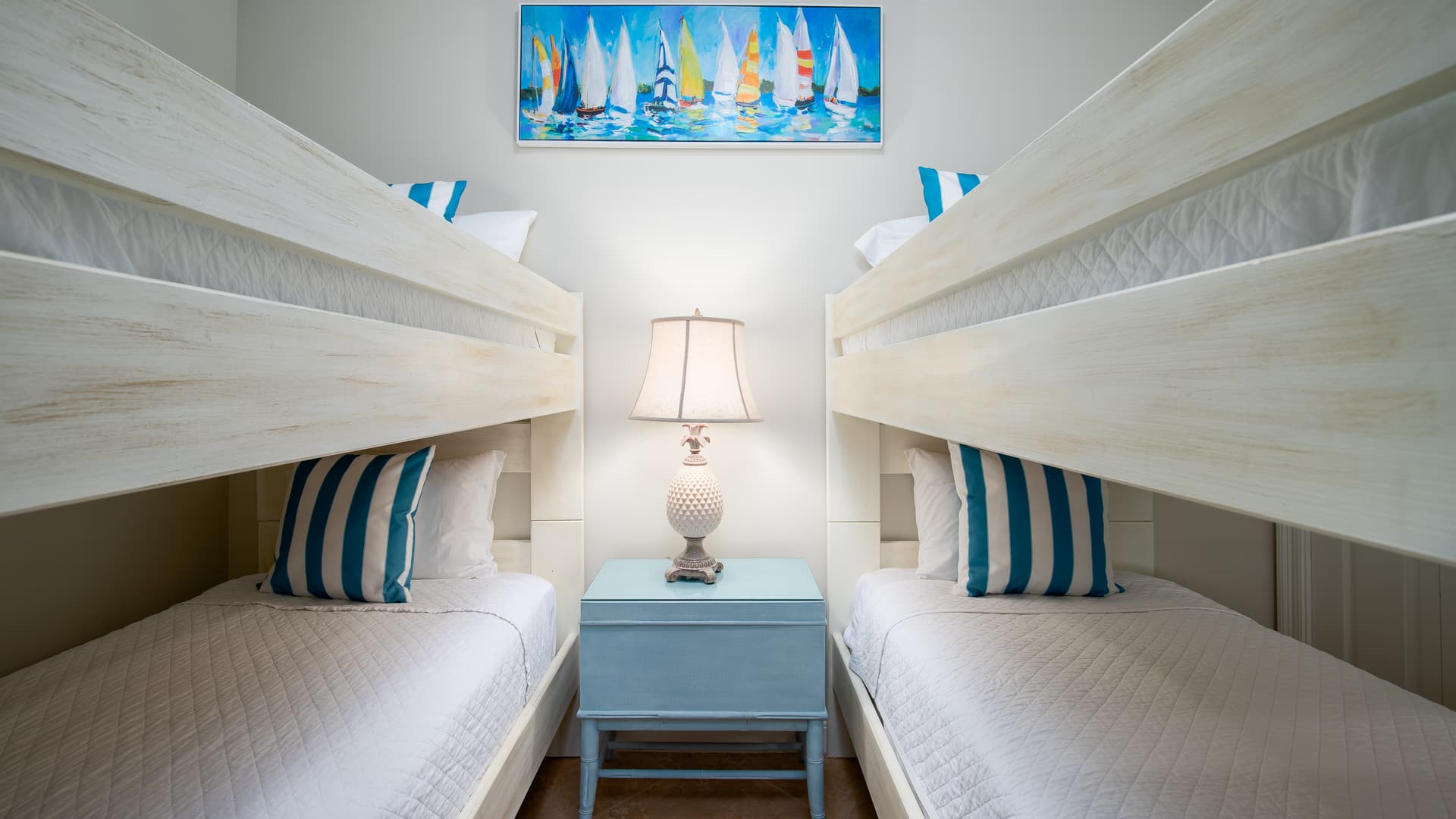 Red Crab Residence - Image 20