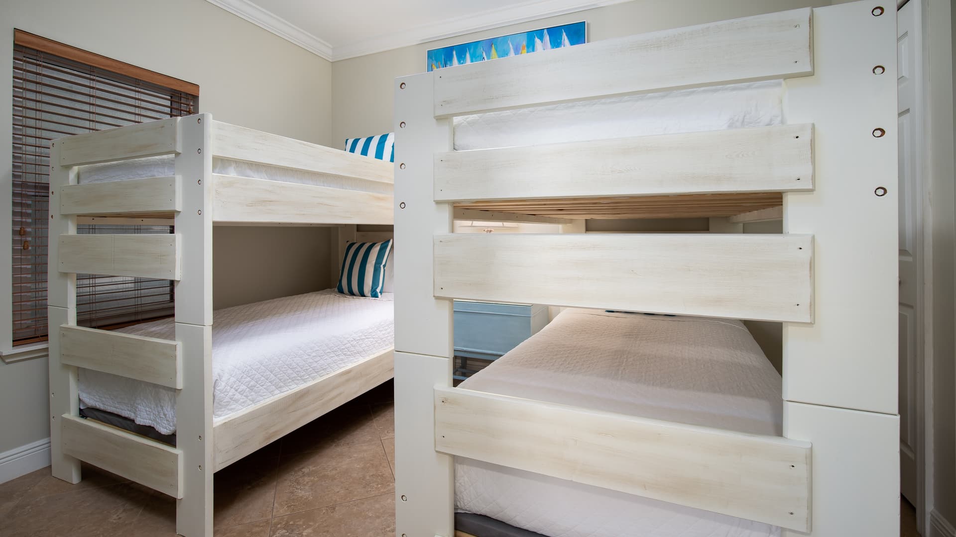 Red Crab Residence - Image 21