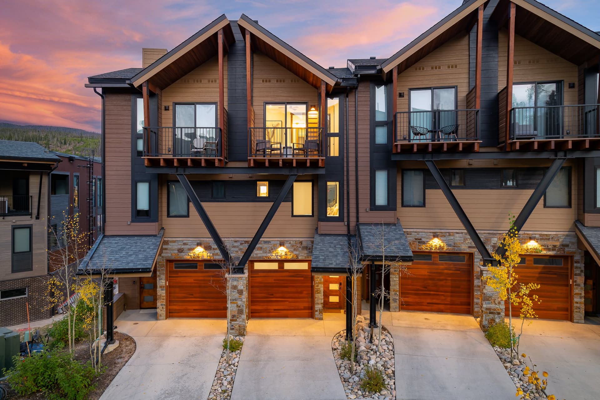 Arrow Luxury Creekside #244 - Image 2