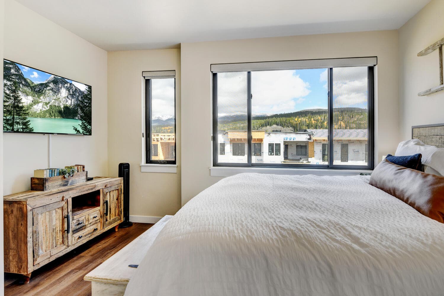 Arrow Luxury Rooftop #254 - Image 13