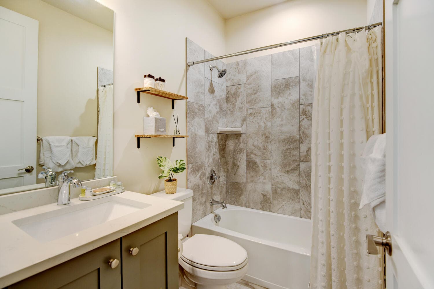 Arrow Luxury Rooftop #254 - Image 27