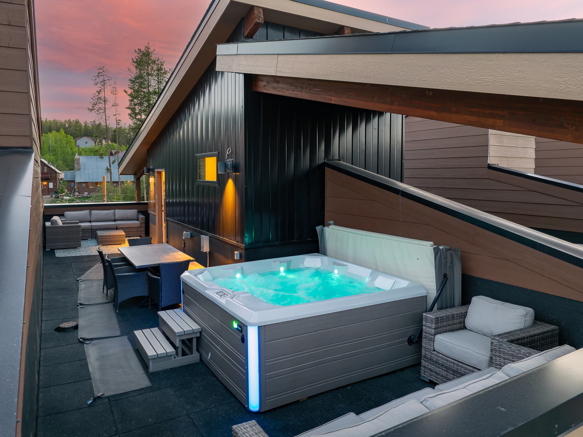 Arrow Luxury Rooftop #254 - Image 2