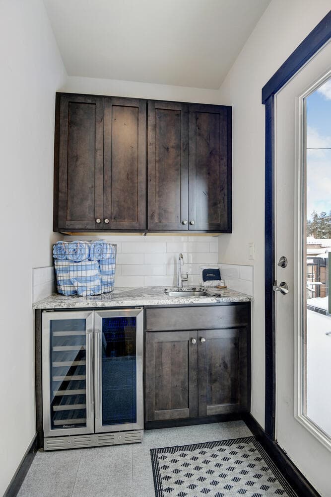 Arrow Luxury Rooftop #296 - Image 24