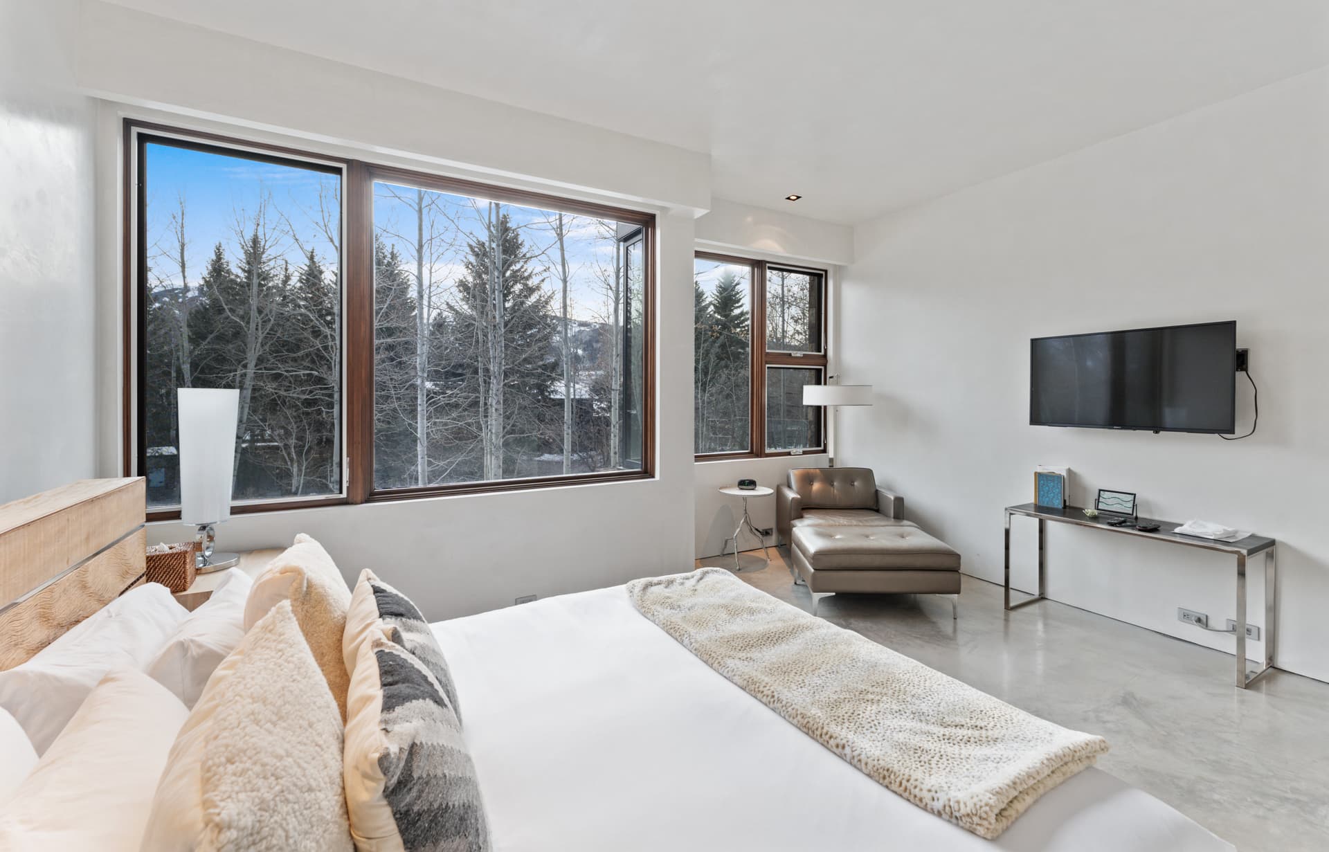 Silverado - Image 23