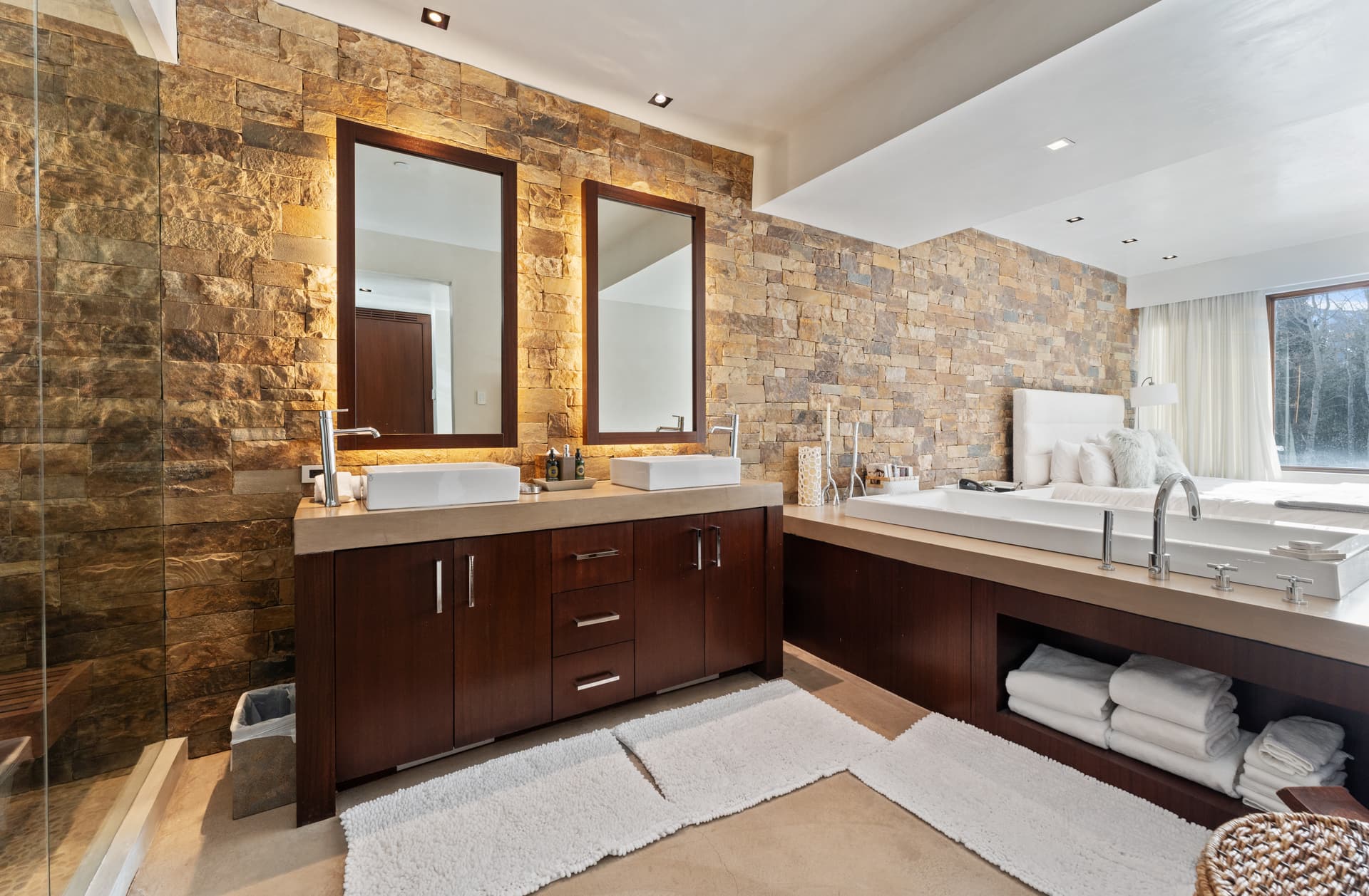 Silverado - Image 29