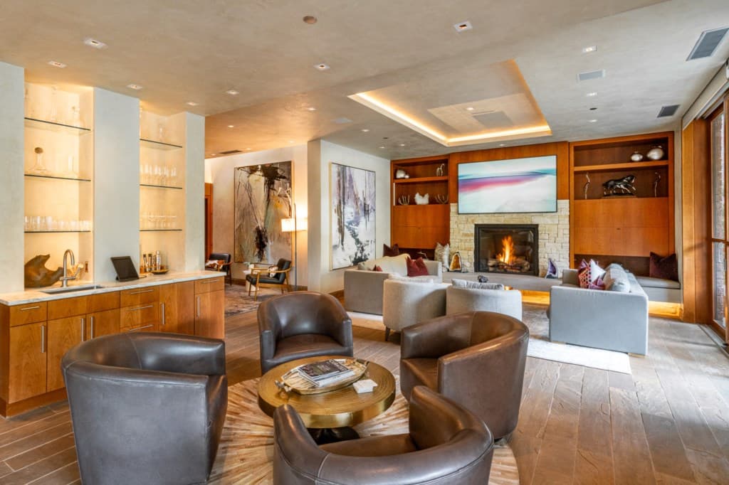 Motherlode Penthouse - Image 4