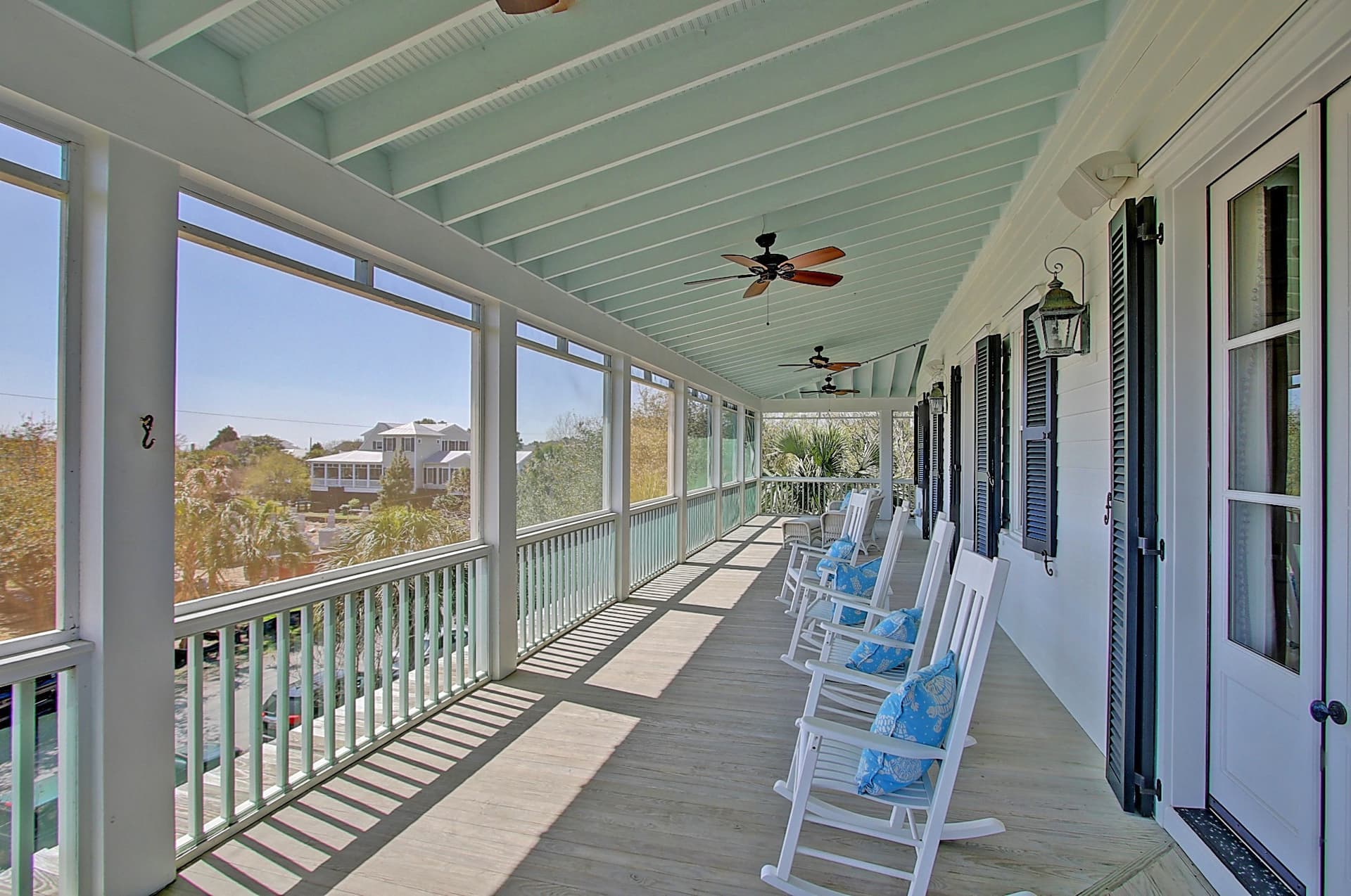 Watch House - Image 5