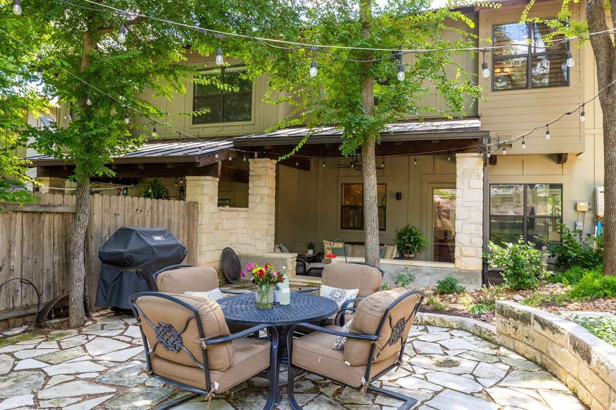 Barton Springs Oasis - Image 19