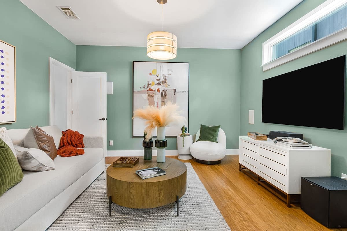 Austin La Flora - Image 4