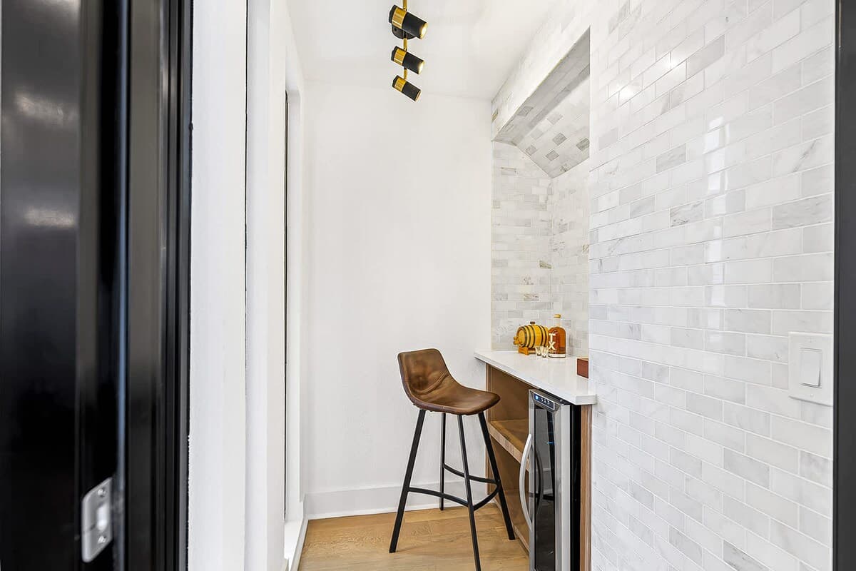 Austin Urban Elegance - Image 10