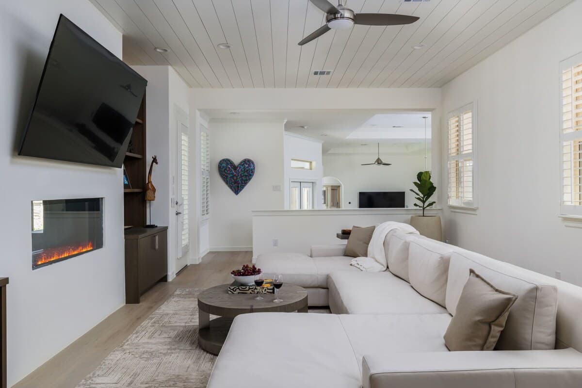 Austin Victoria - Image 4