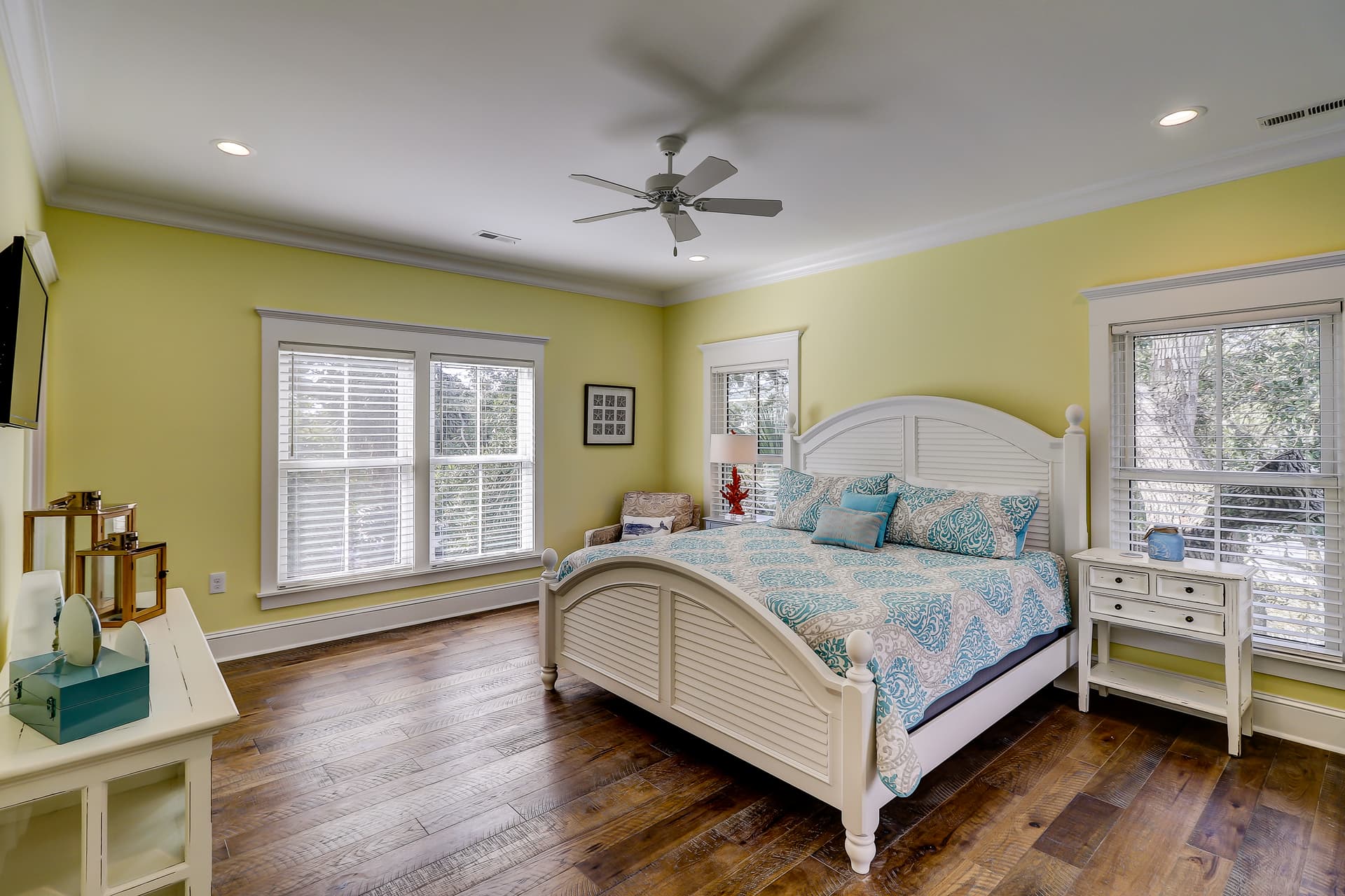 Saltwater Escape - Image 26