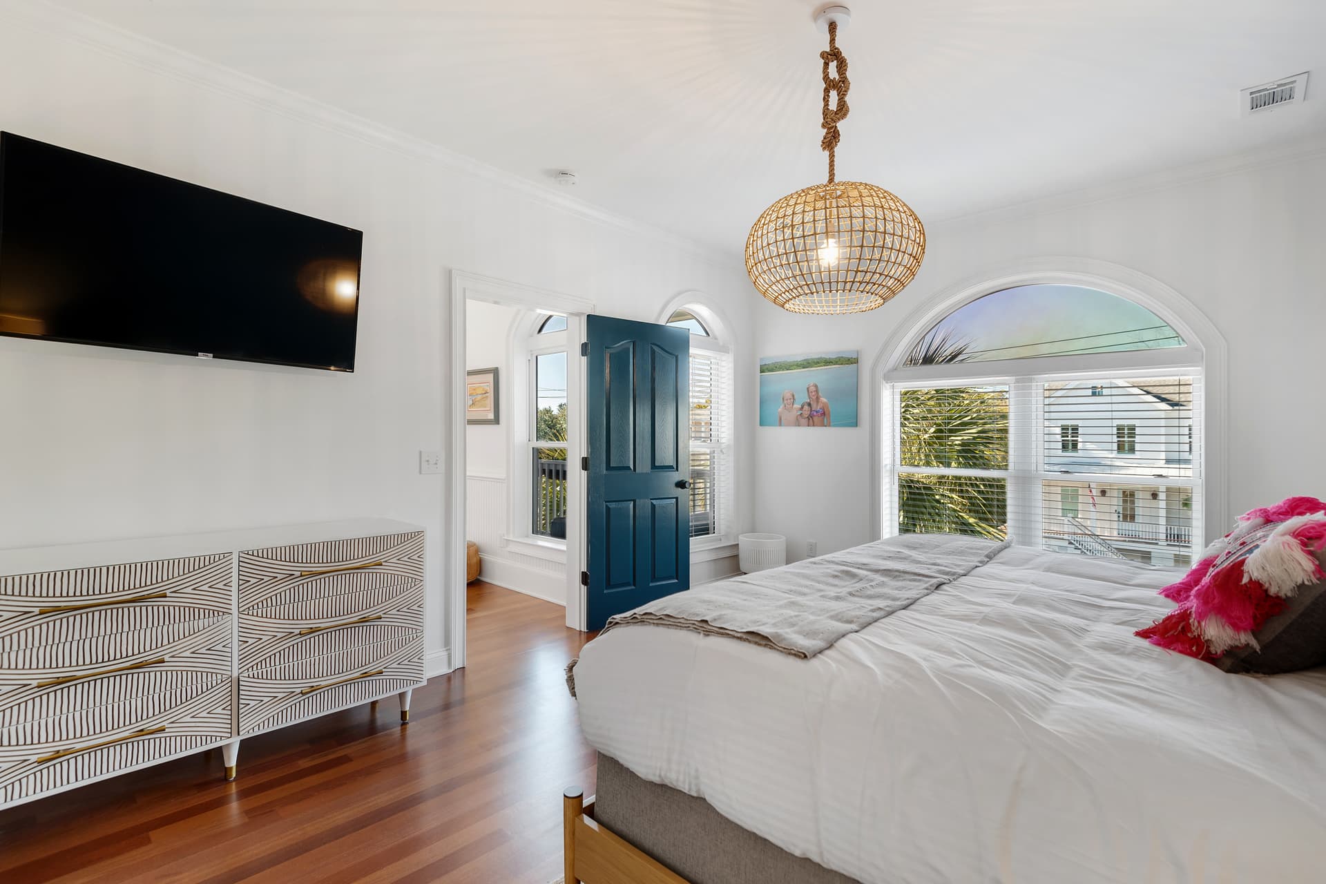 30th Avenue Villa - Image 12