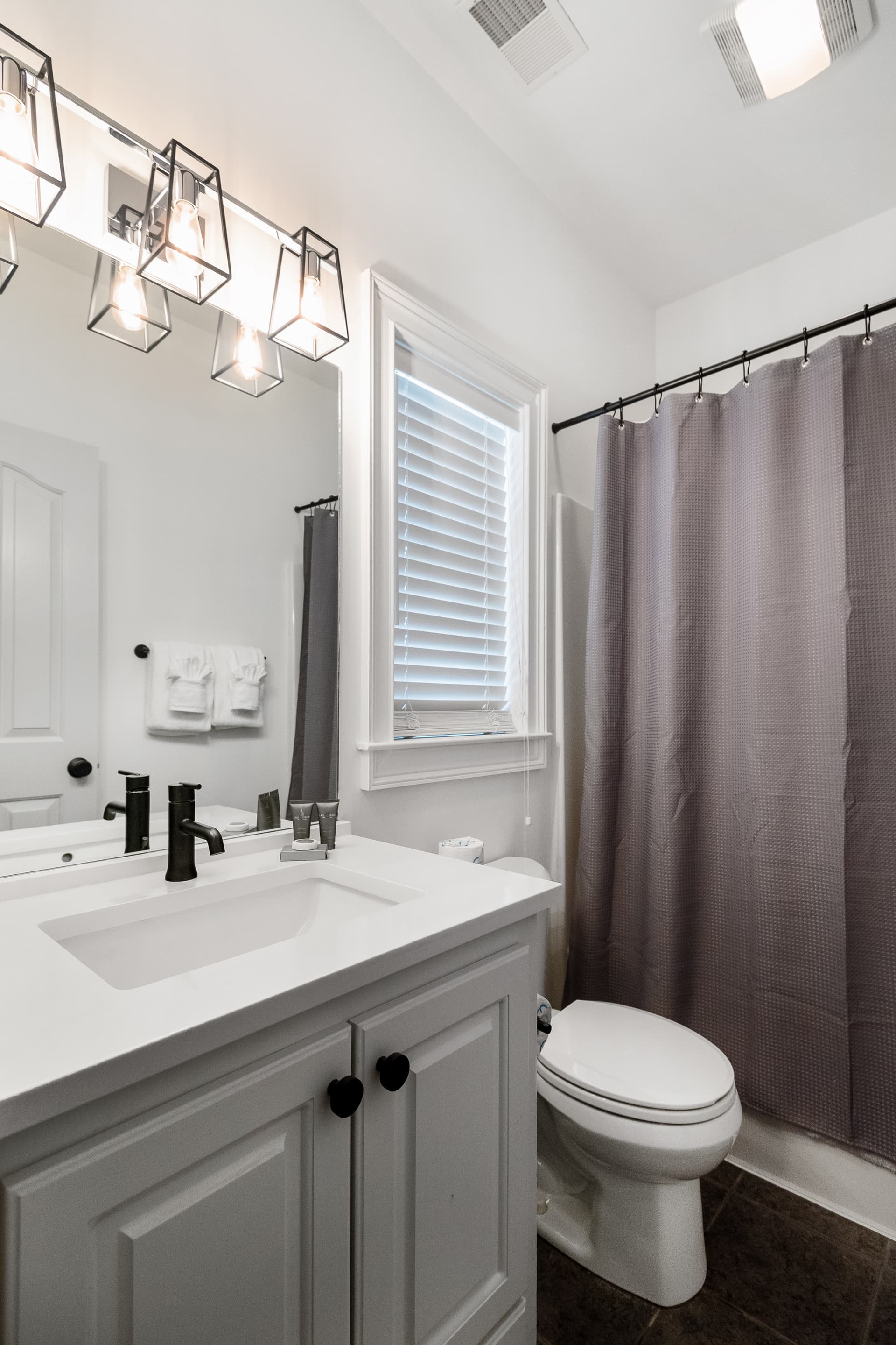 30th Avenue Villa - Image 30