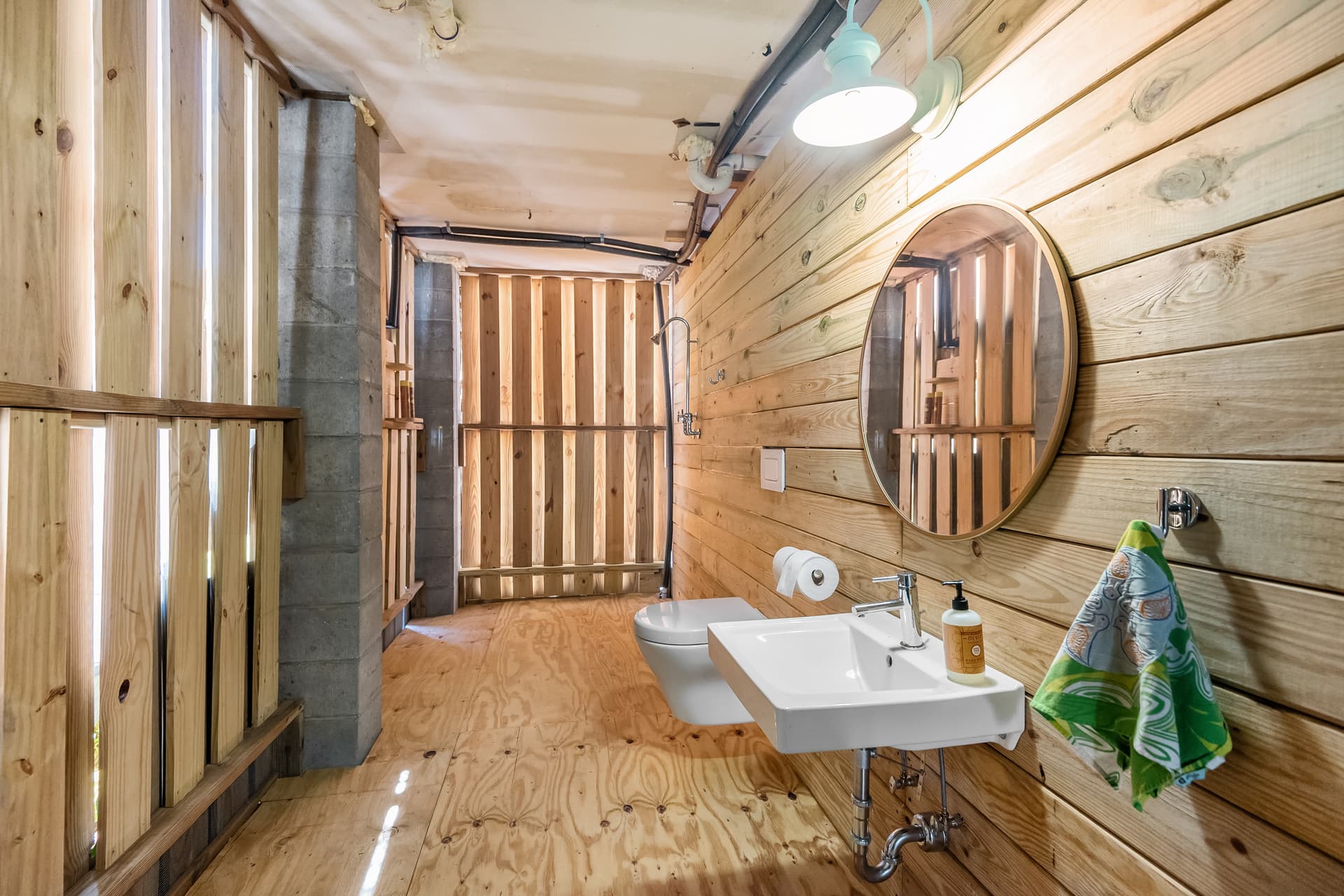 30th Avenue Villa - Image 52