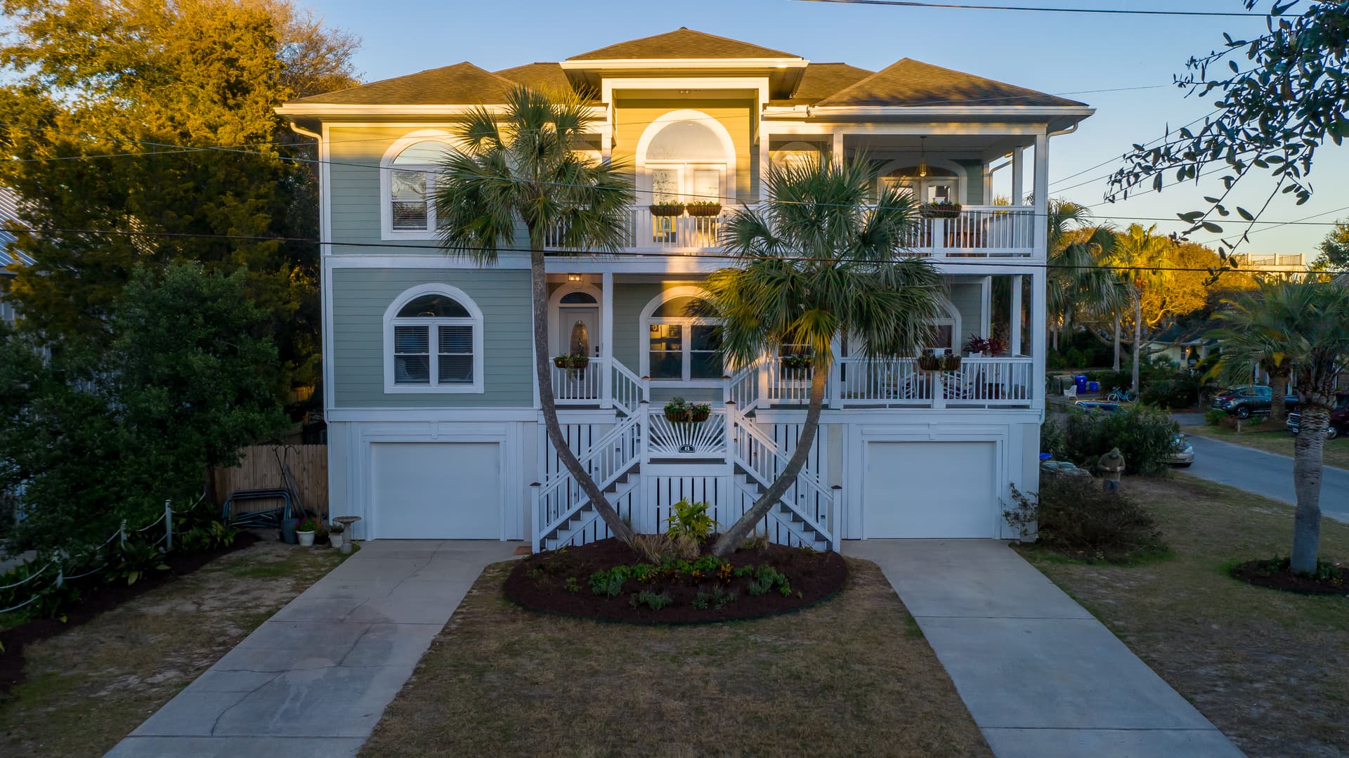 30th Avenue Villa - Image 55