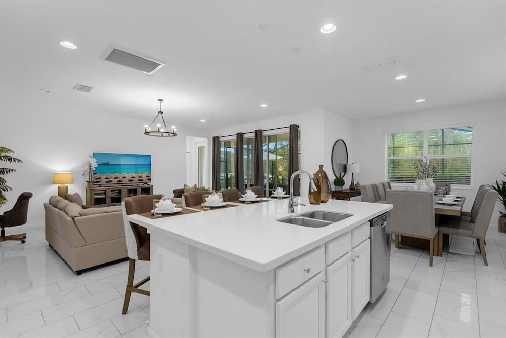 Blockbuster Getaway - Image 4