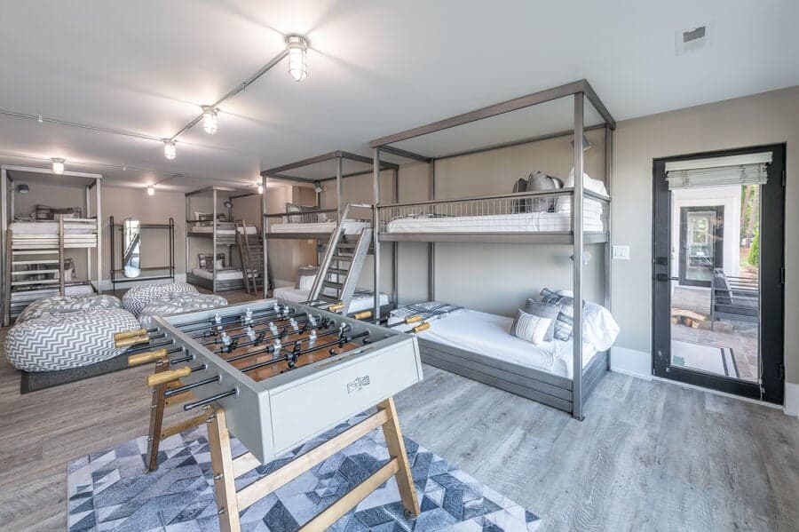 Sterling on Strawpocket - Image 40