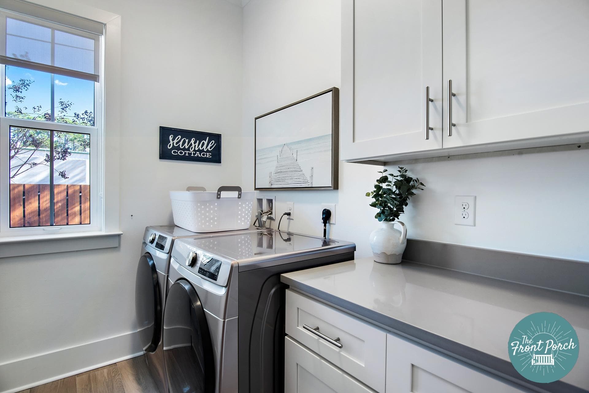 Front Porch Manor - Image 17