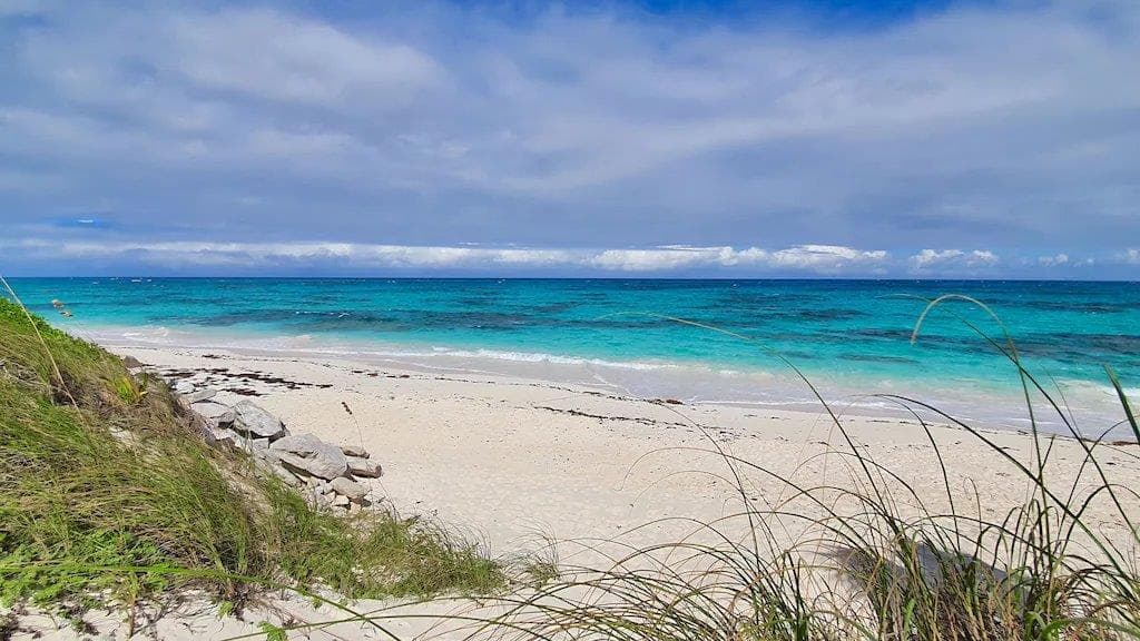 Azure Banks - Image 21