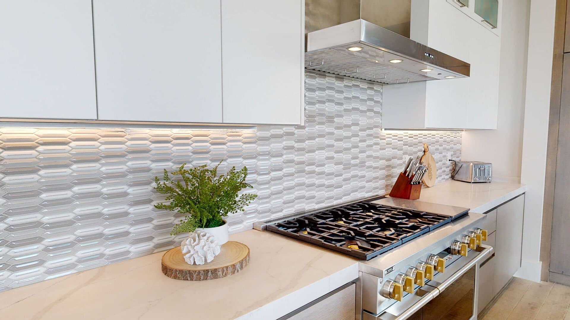 Mauna Kea Beach Escape - Image 11