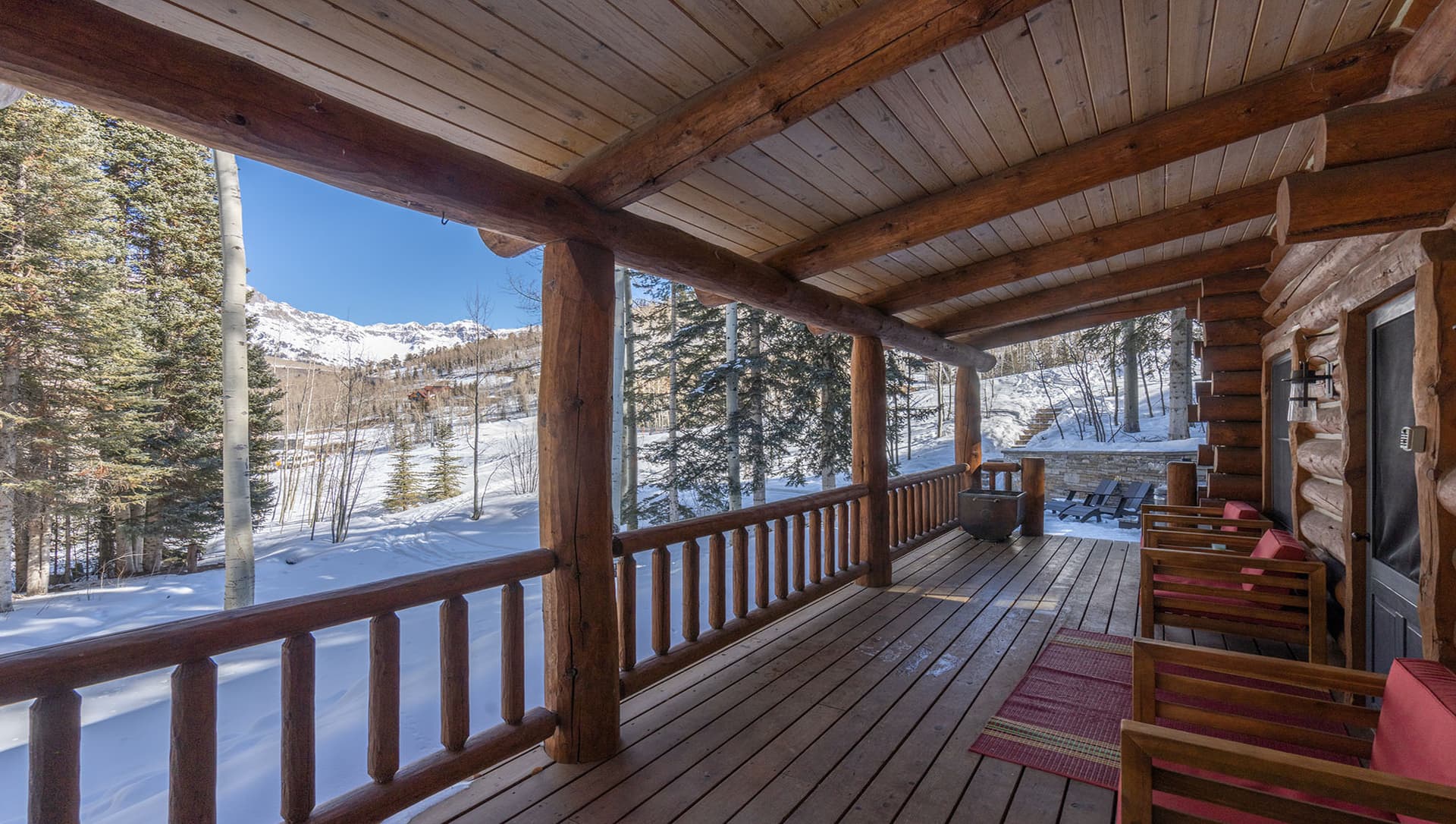 Yellow Brick Cabin - Image 10