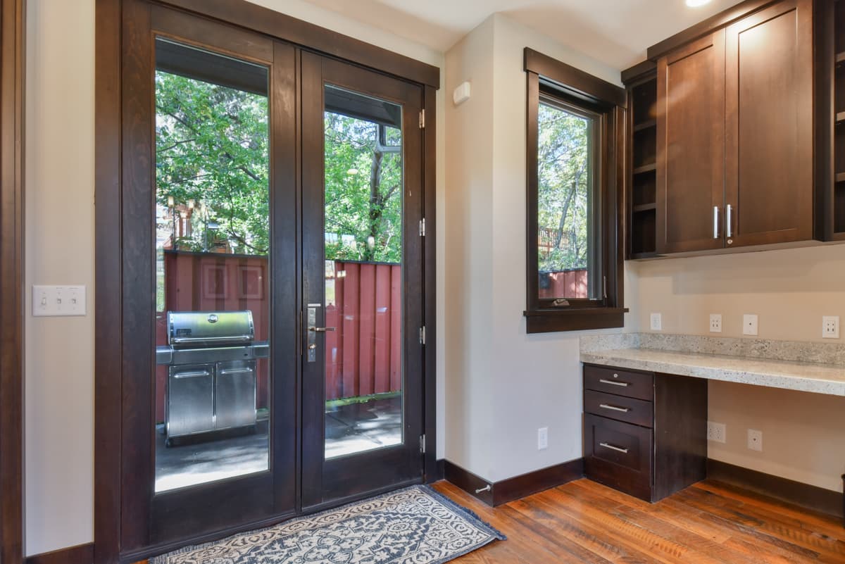 Red Wagon House - Image 46