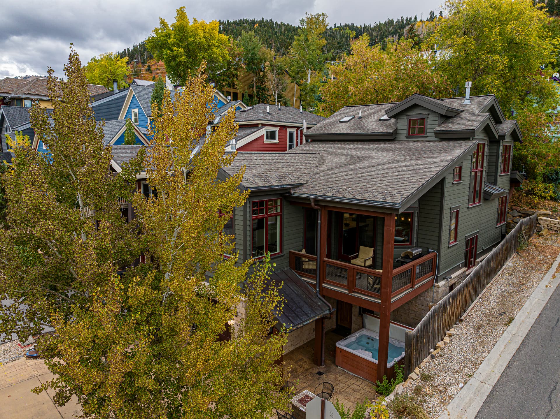 Old Town Ski Retreat - Image 1