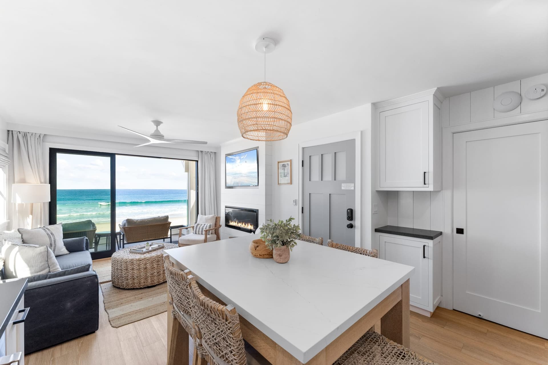 Mission Beach Suites - Image 40