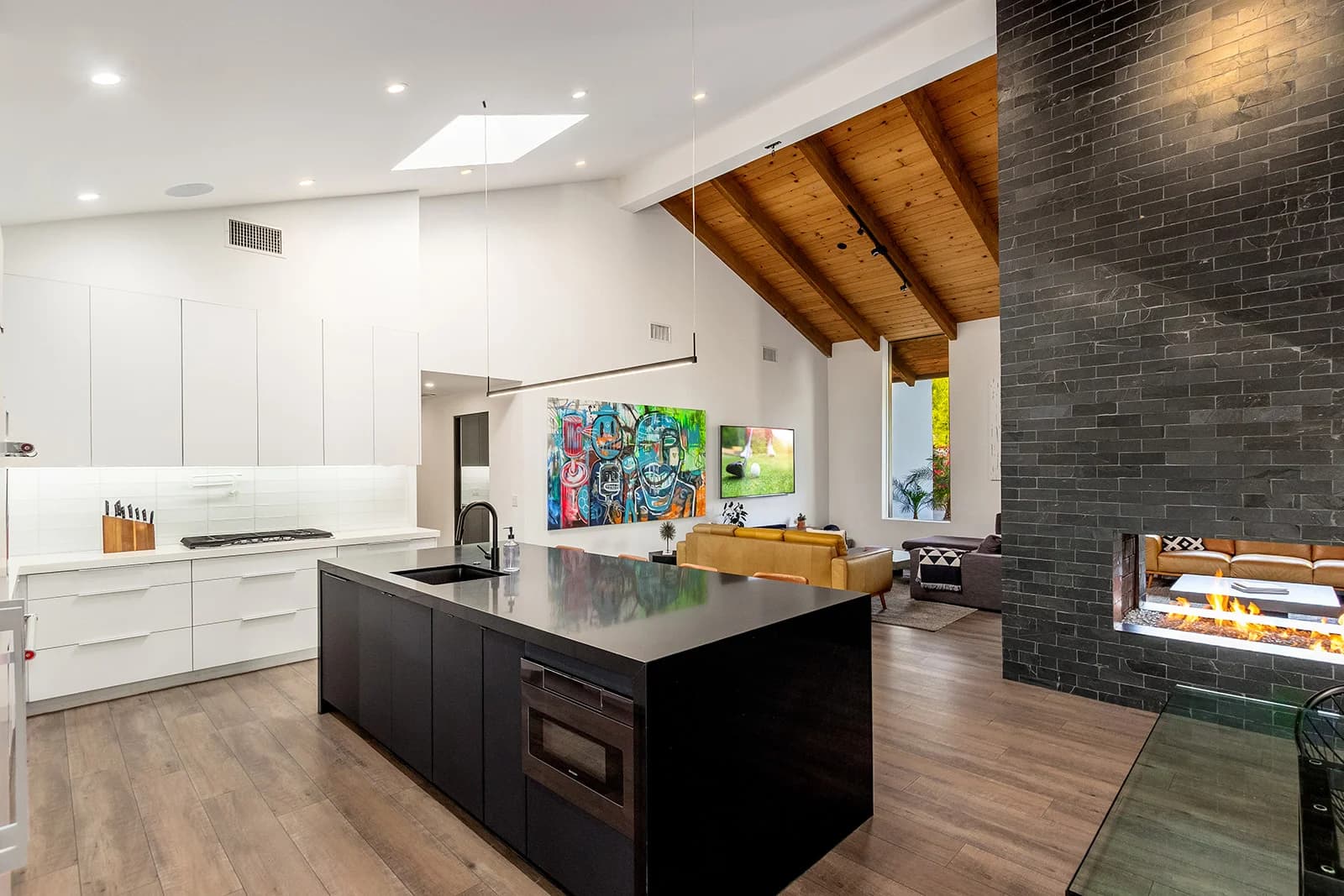 Camelback Manor - Image 67