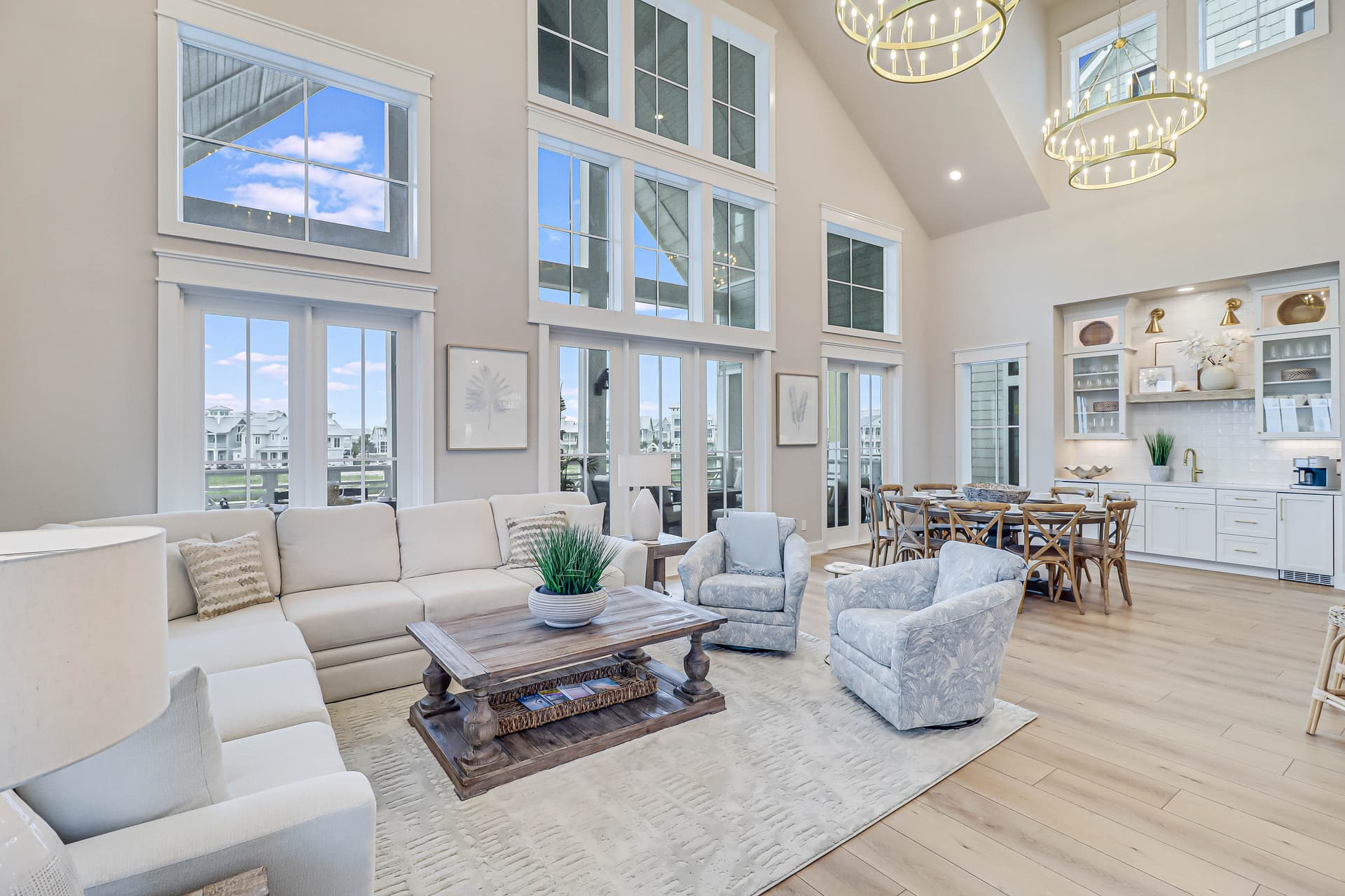 Easy Breezy - Image 4