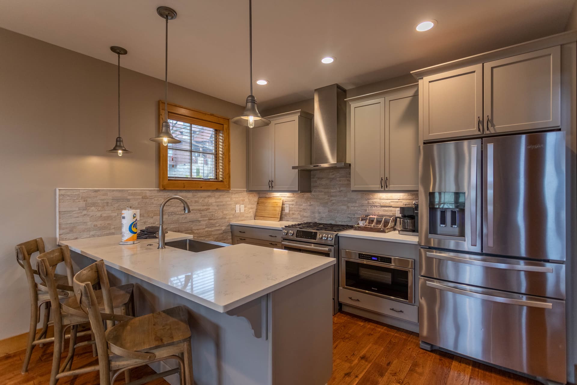 Bag End House - Image 4