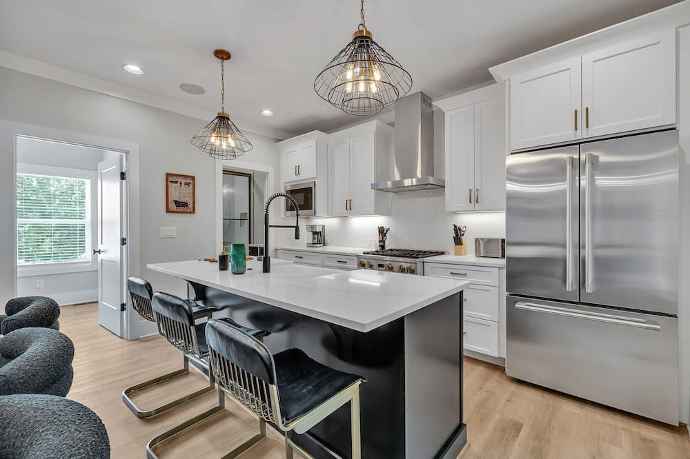 Rooftop Bass - Image 4