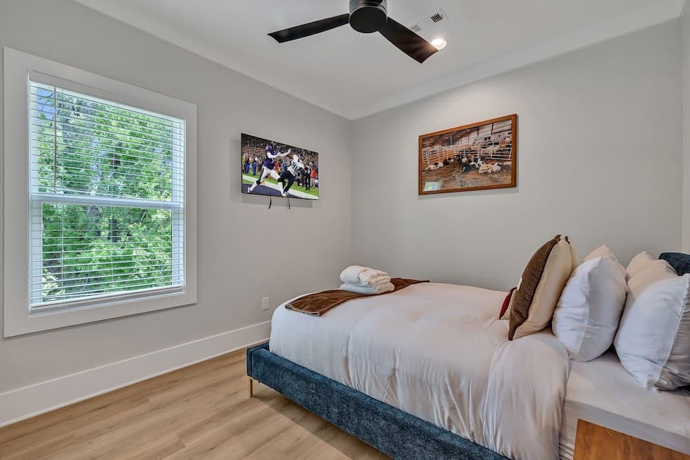 Rooftop Bass - Image 15