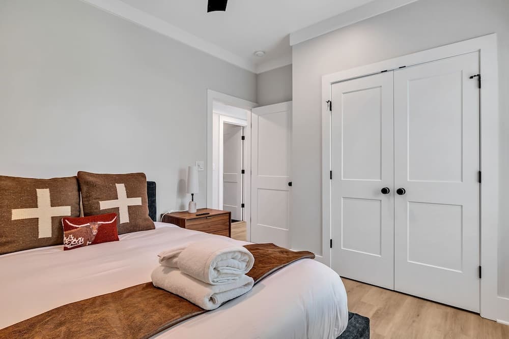 Rooftop Bass - Image 16