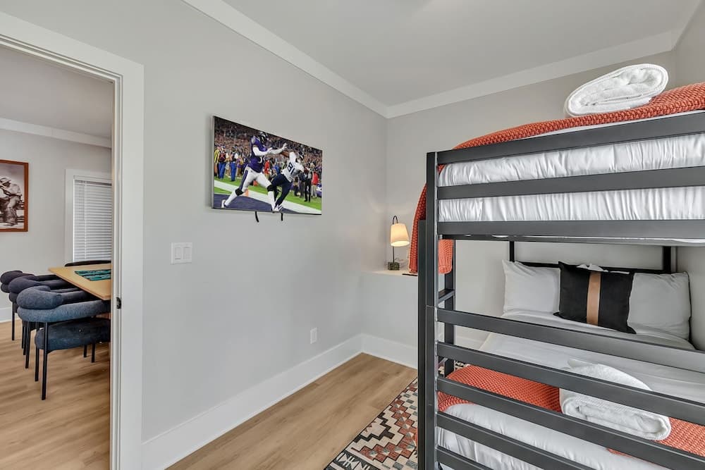 Rooftop Bass - Image 18