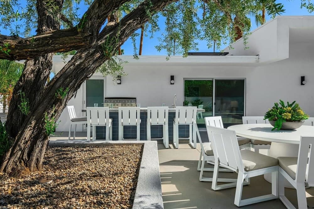 Bauhaus Estate - Image 18