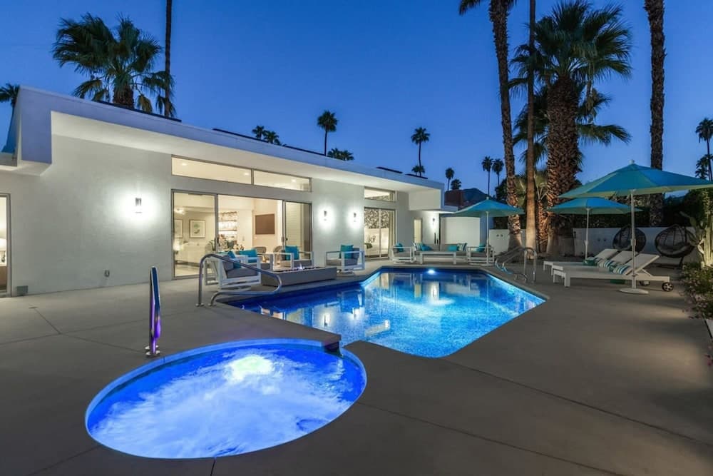 Bauhaus Estate - Image 45