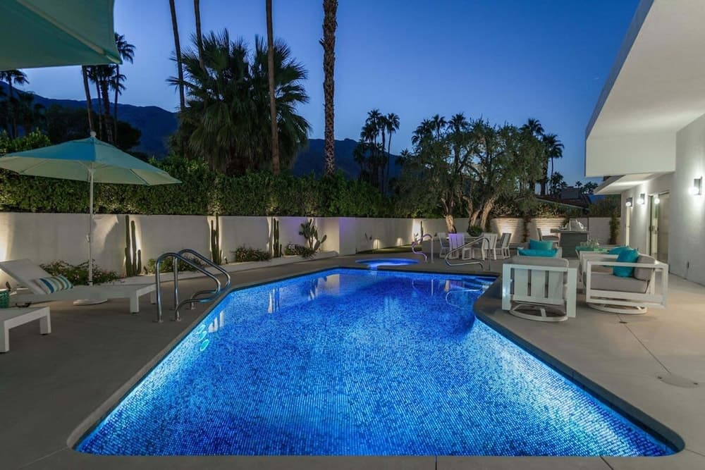 Bauhaus Estate - Image 51