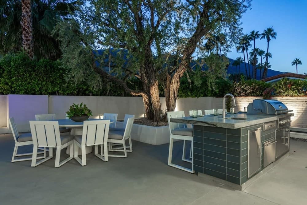 Bauhaus Estate - Image 53