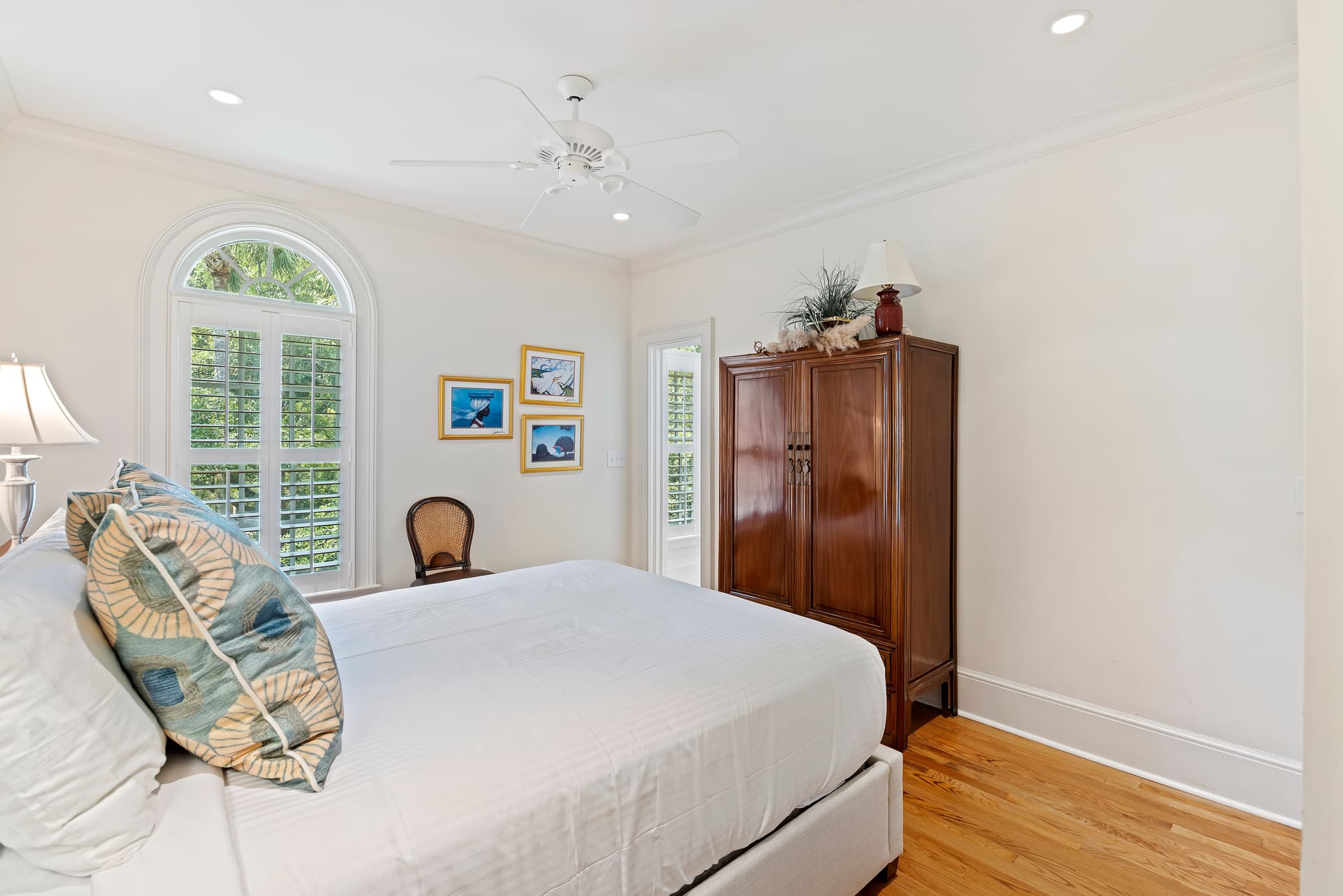 Bluebill Sanctuary - Image 18