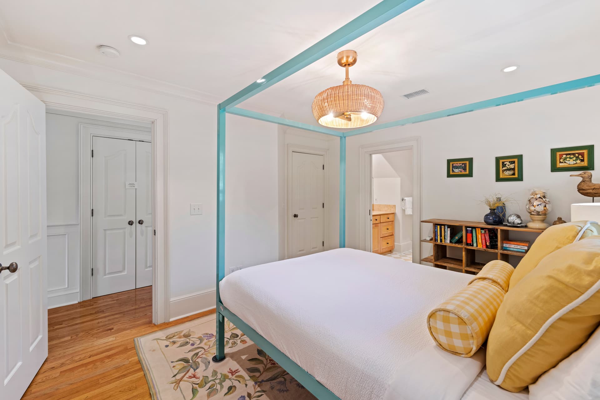 Bluebill Sanctuary - Image 23