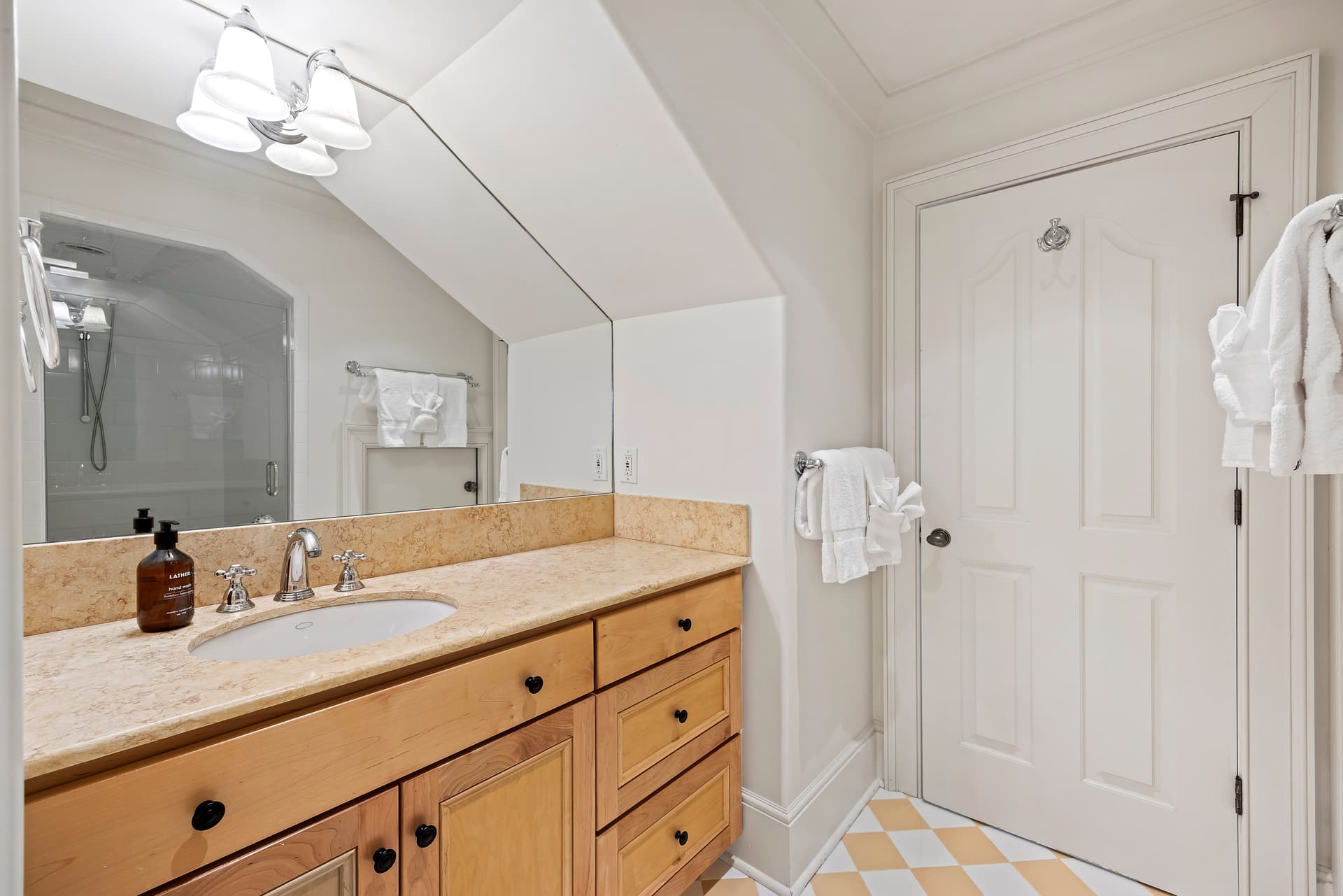 Bluebill Sanctuary - Image 33