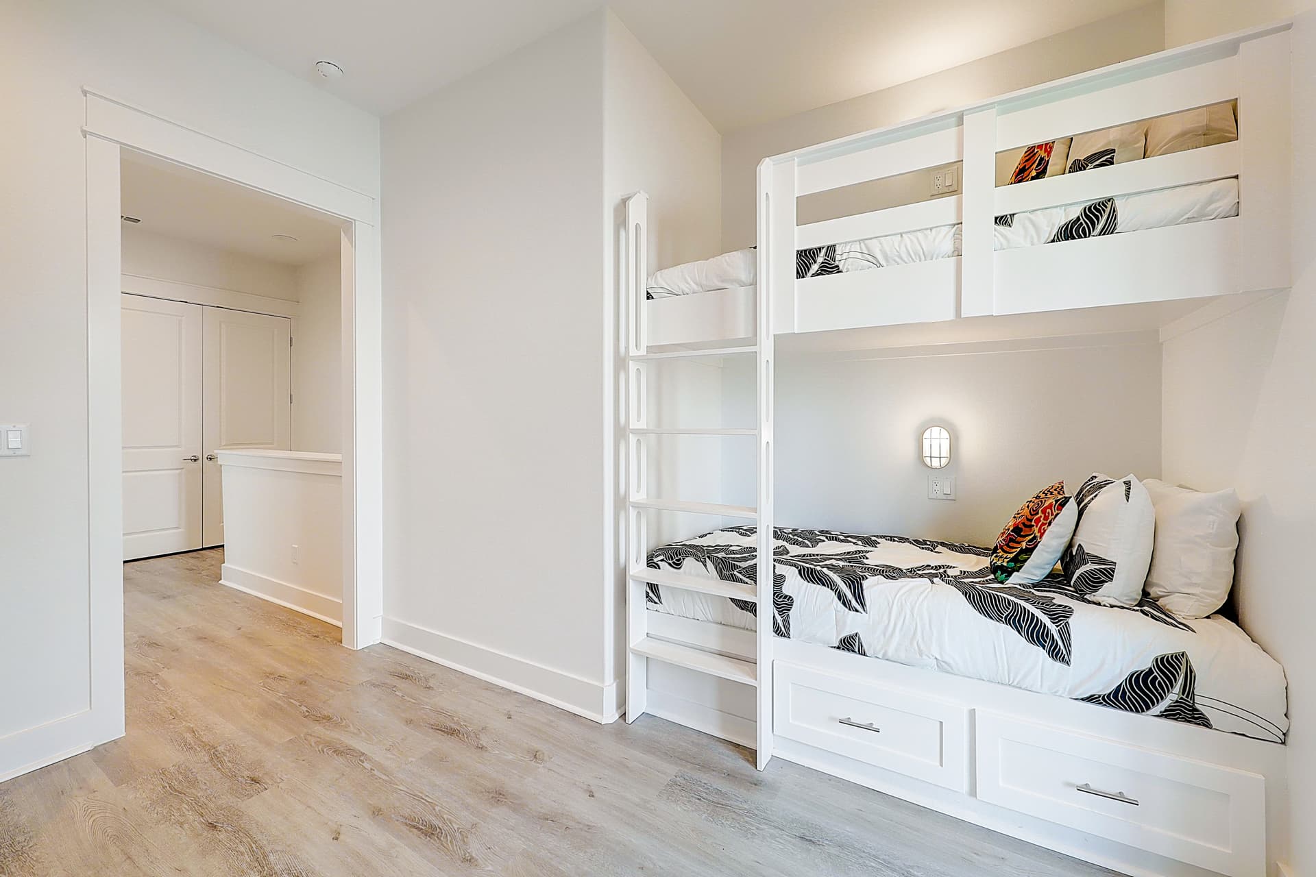 Sunset on the Ninth - Image 10